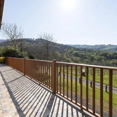 Munalla Landarbide-ideal Familias, Amigos By Egona Aia