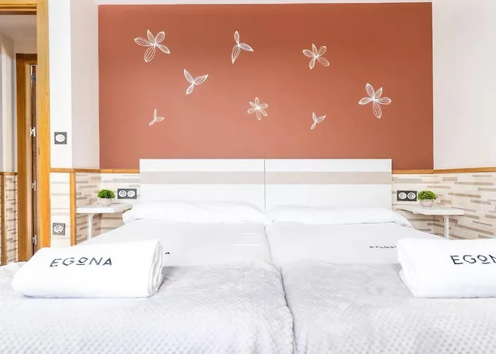 Munalla Landarbide-ideal Familias, Amigos By Egona Aia