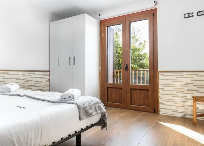 Munalla Landarbide-ideal Familias, Amigos By Egona * Aia